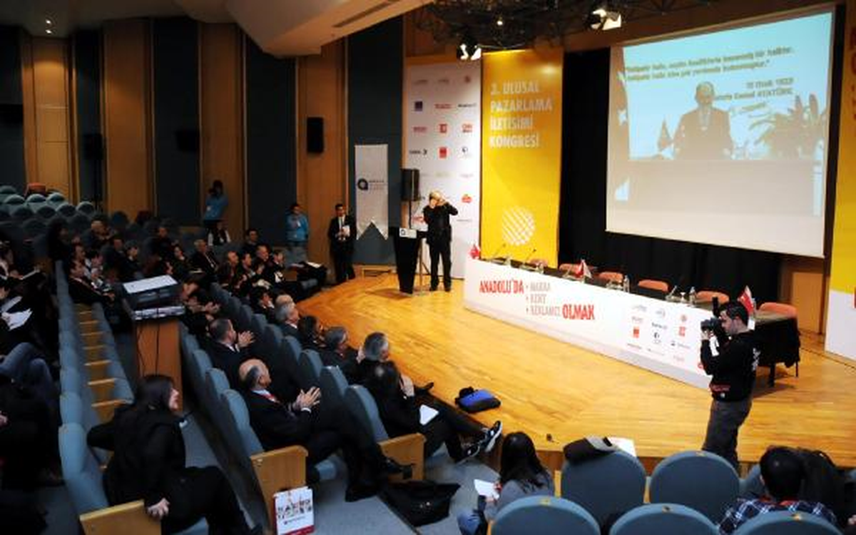 CHP\'li Akaydın ve Büyükerşen: Gaddarca Engelleniyoruz