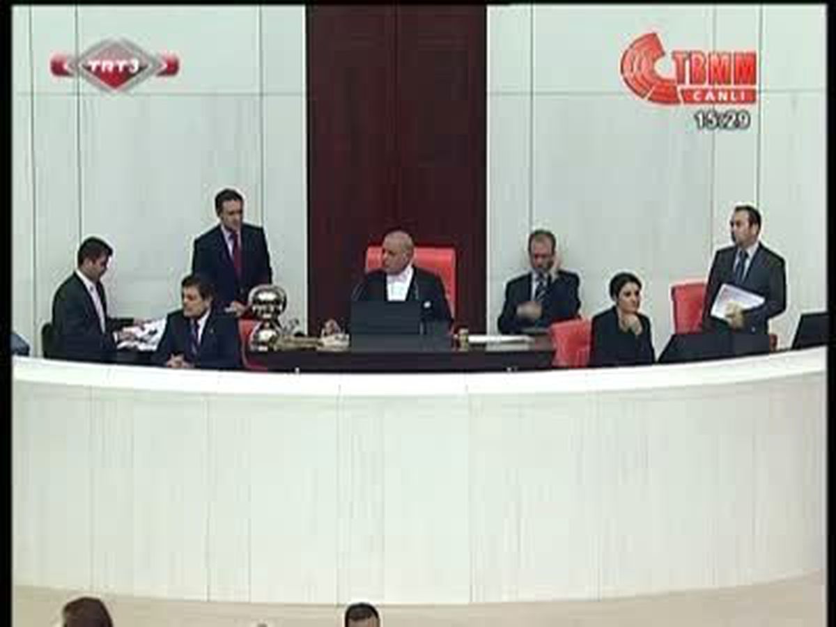 CHP\'li İnce\'den Altan Tan\'a: Haddini Bileceksin