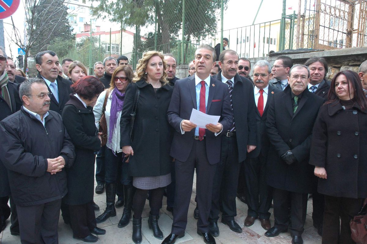 Chp, Otopark Sorununun Çözümü İçin Öneride Bulundu