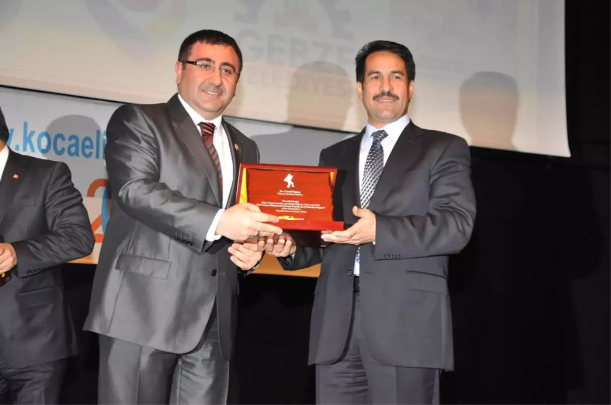 Dilovası Belediye Başkanı Yaman Çevreye Duyarlı En İyi Başkan Seçildi