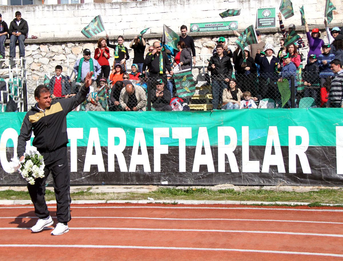 Hamza Hamzaoğlu Taraftara Seslendi
