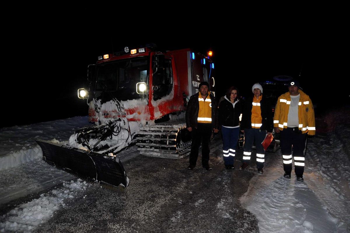 Hastalar 8 Saatlik Mücadele Sonucu Hastaneye Ulaştırıldı