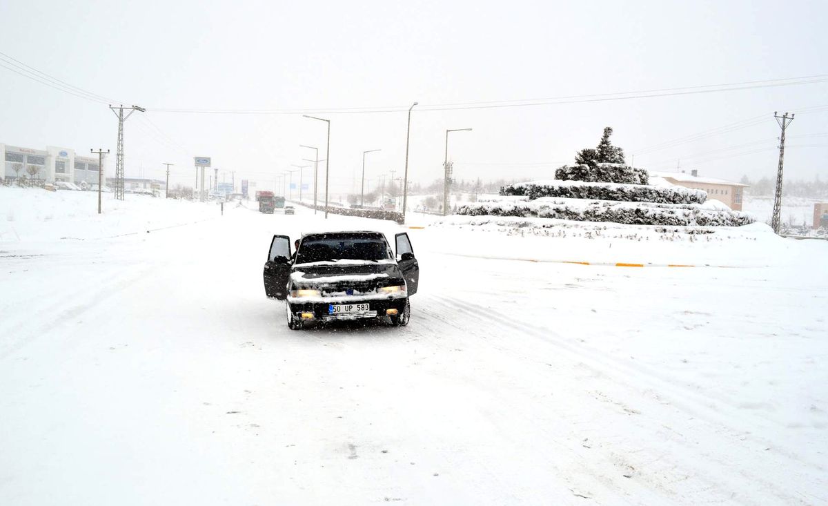Nevşehir\'de 134 Köy Yolu Ulaşıma Kapandı
