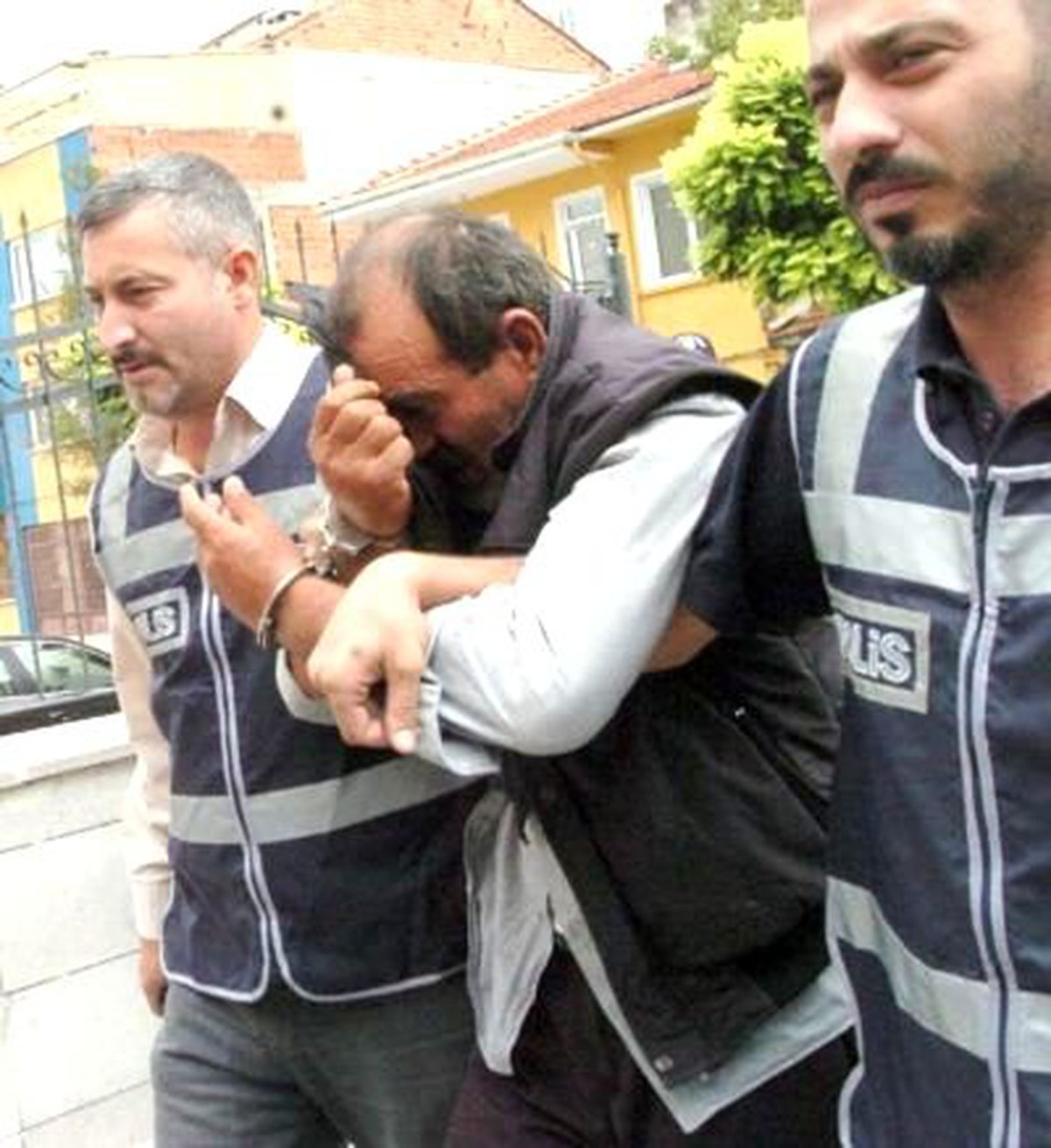 Öznur\'un Cinayet Sanığının Duruşmaya Getirilmesine Kar Engeli