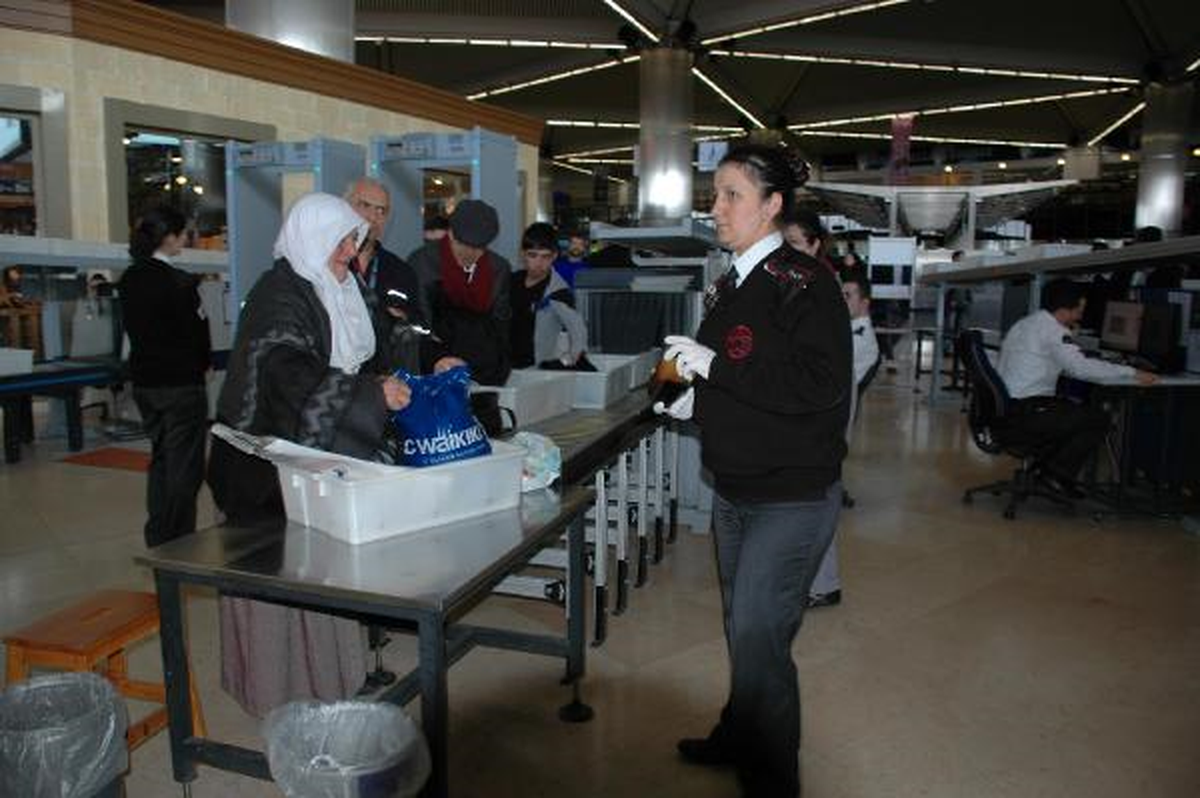 Pekmezi, Sıvı Yasağına Takıldı