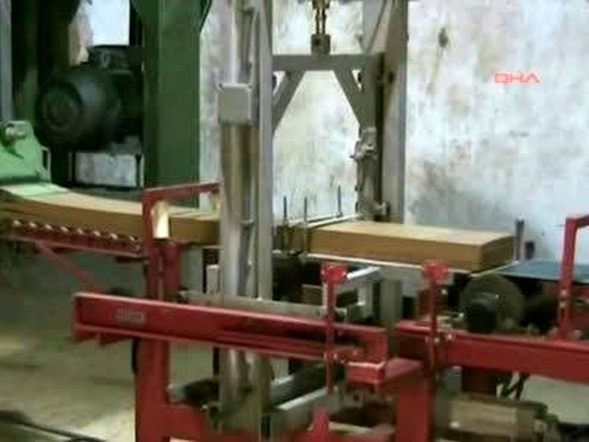 Türk İşadamı Kosova\'da 12 Milyon Euro\'ya Mal Olan Kiremit Fabrikası Açıyor