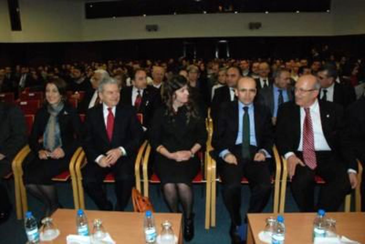 Bakan Şimşek\'ten 4+4+4 Yorumu: İlim Herkese Farzdır, Kaygıya Gerek Yok