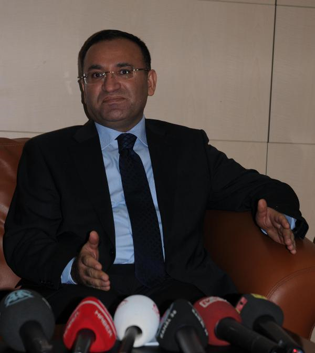 Bozdağ: Büyükanıt\'ın İfadeye Çağrılması Hukukun İşlediğini Gösterir