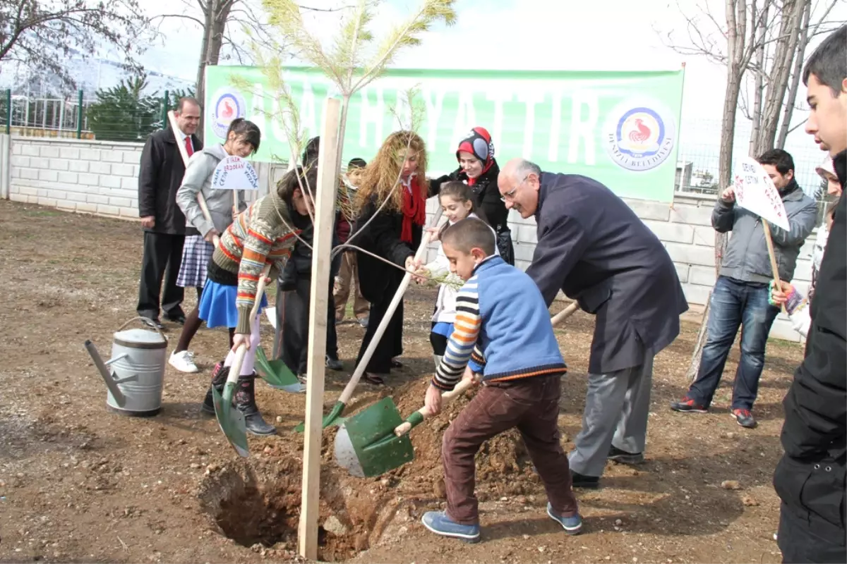 Denizli'de Ağaçlandırma Günleri Başladı