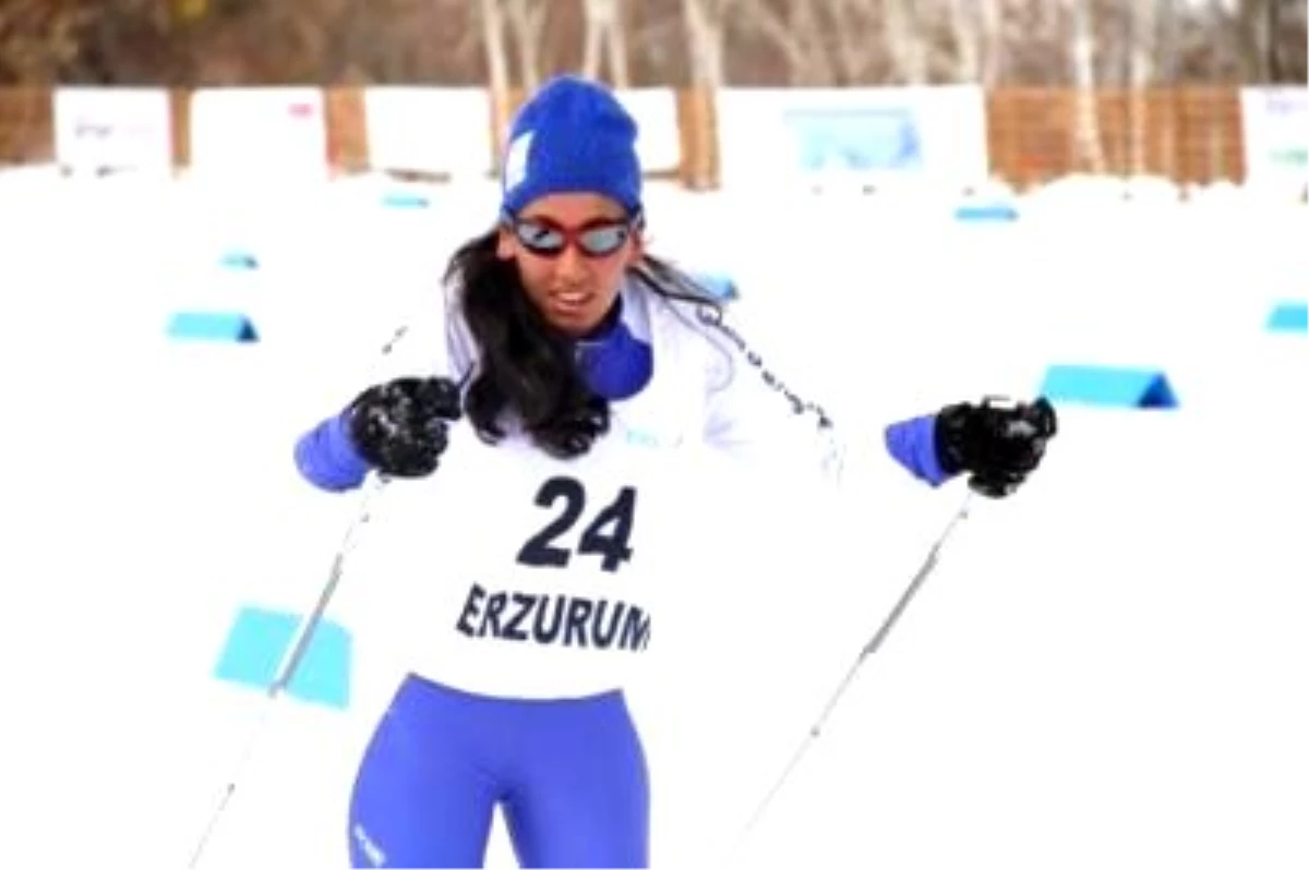 Dünya Özel Sporcular Kayak Şampiyonası\'nda Gülbahar, 2\'nci Bronz Madalyasını Kazandı