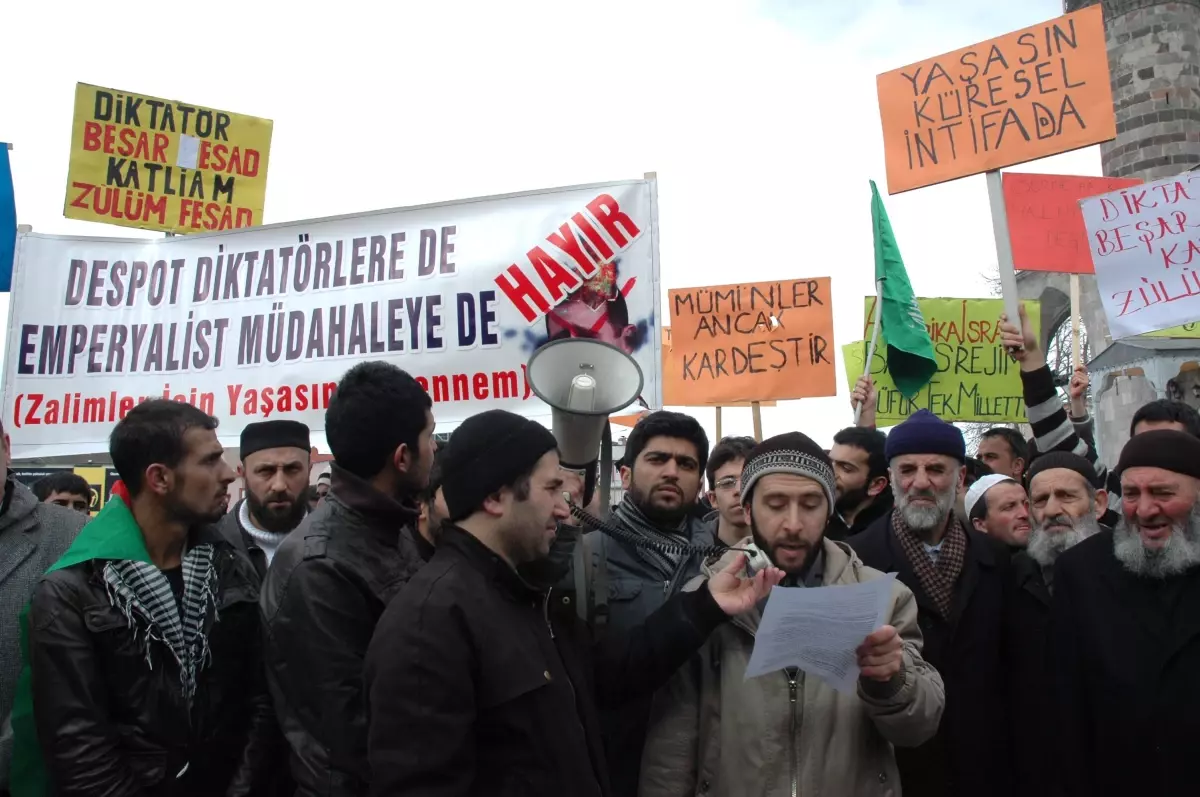 Erzurum\'da Cuma Namazı Sonrası Beşer Esad\'a Protesto