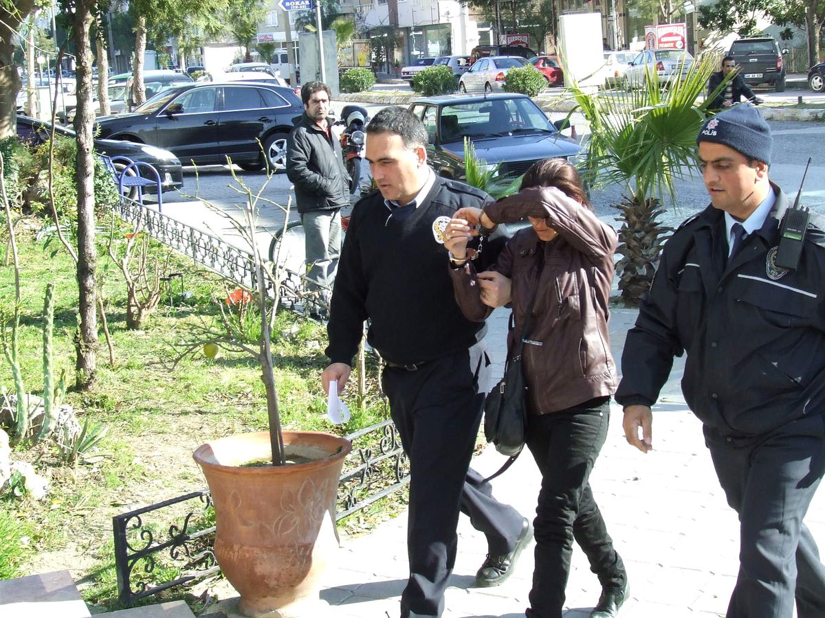 Hırsız Bu Sefer Sert Kayaya Çarptı