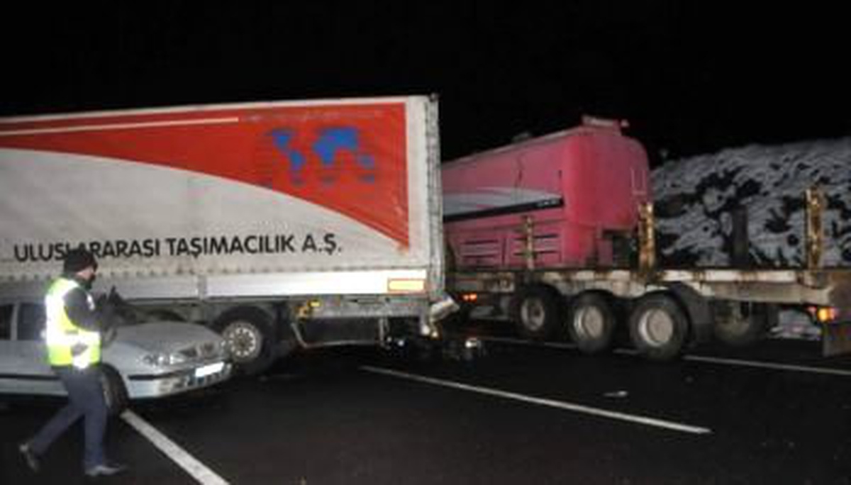 Şanlıurfa\'da Zincirleme Trafik Kazası
