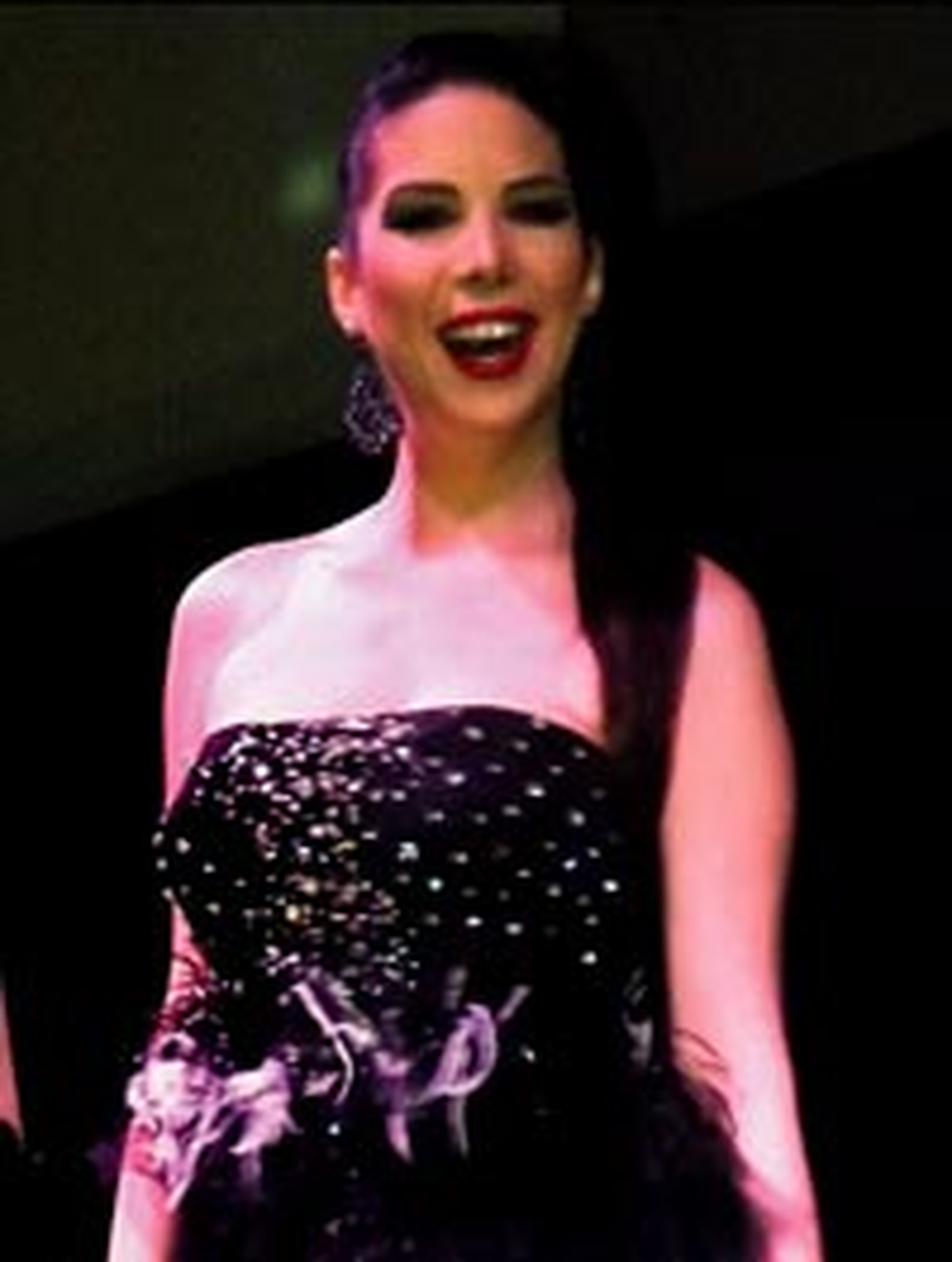 Üç Günde İki Konser Bir İmza Günü