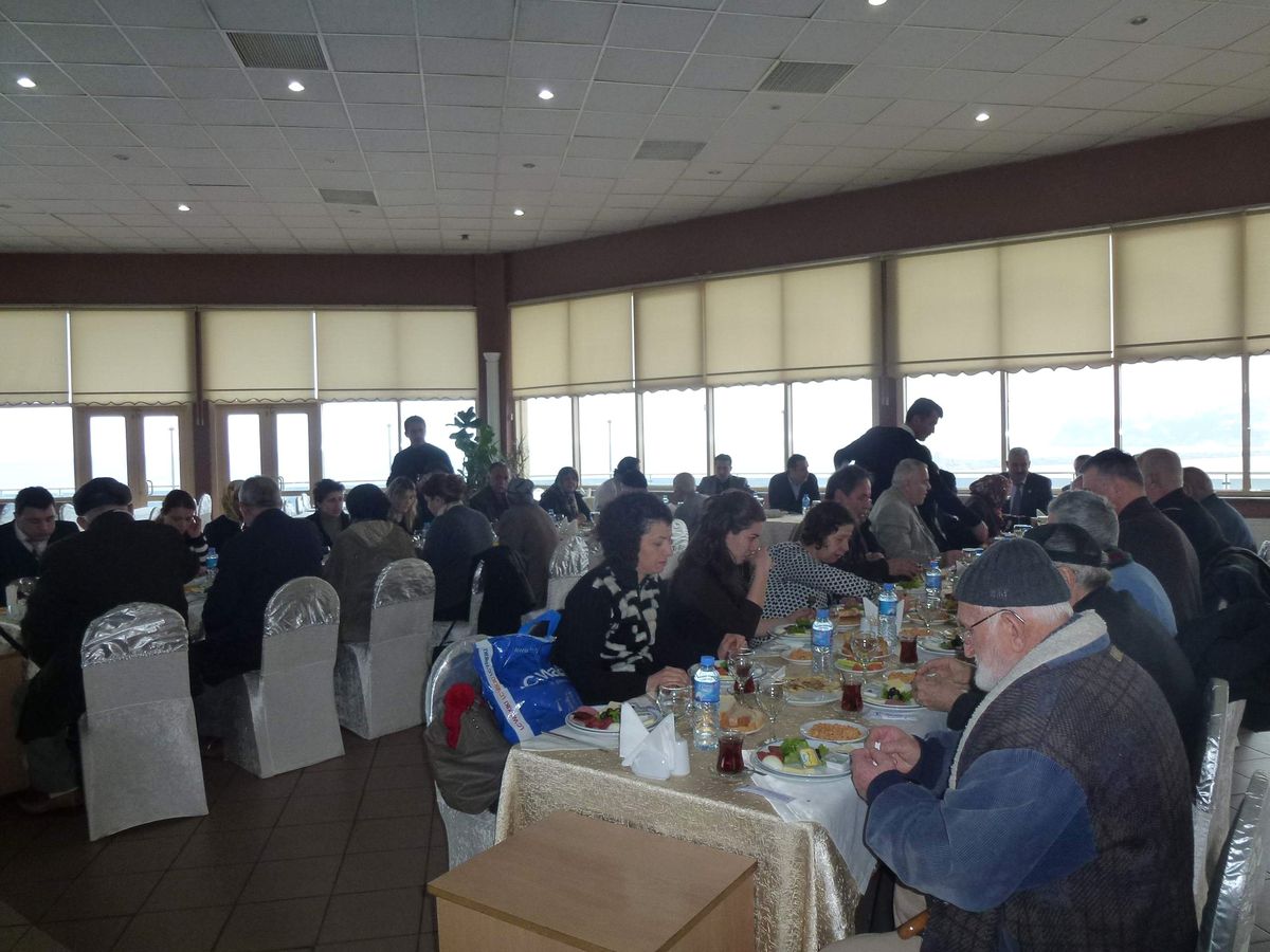 Yaşlılar Kahvaltıda Buluştu
