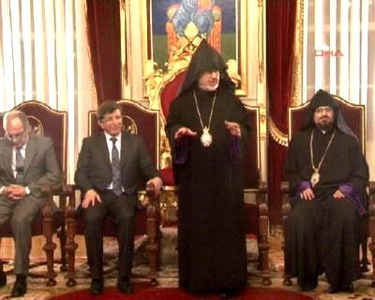 Ateşyan: "Hocalı Mitingindeki Pankart Bizi Üzdü"