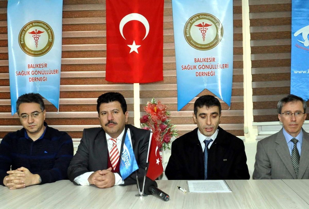Balıkesir\'de Sağlık Gönüllüsü 5 Hekim Somali\'ye Gidiyor