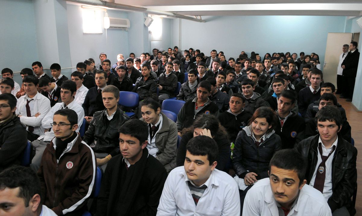 Başkan Tütüncü\'den Öğrencilere Ziyaret