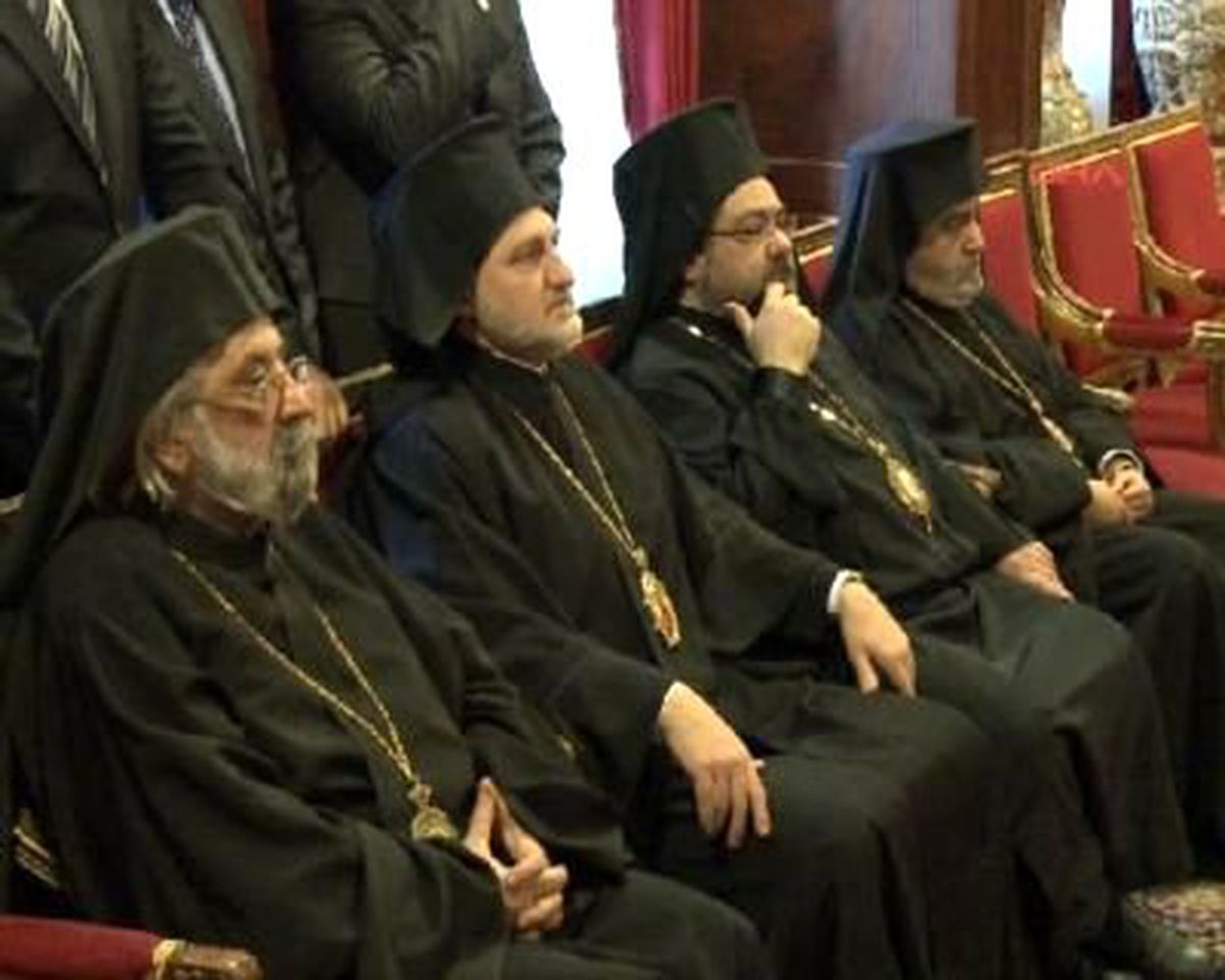 Davutoğlu, Bartholomeos\'u Ziyaret Etti
