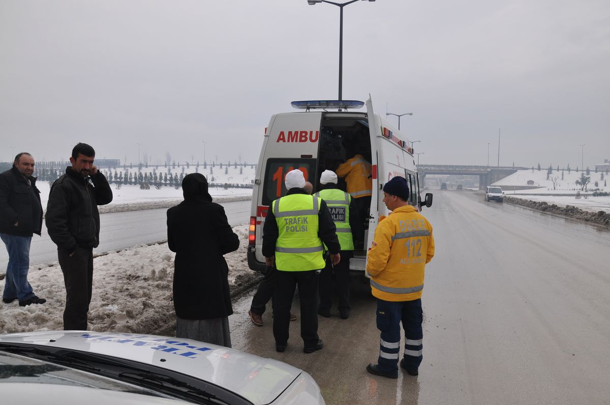 Düzce\'de Trafik Kazası 1 Yaralı