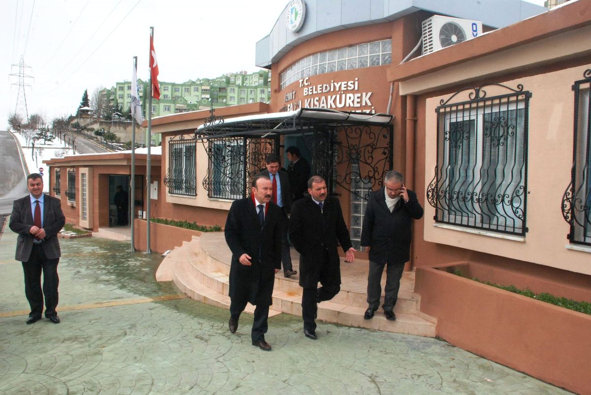 İzmit Belediyesi\'nden Kadınlara Yönelik Aerobik Salonu