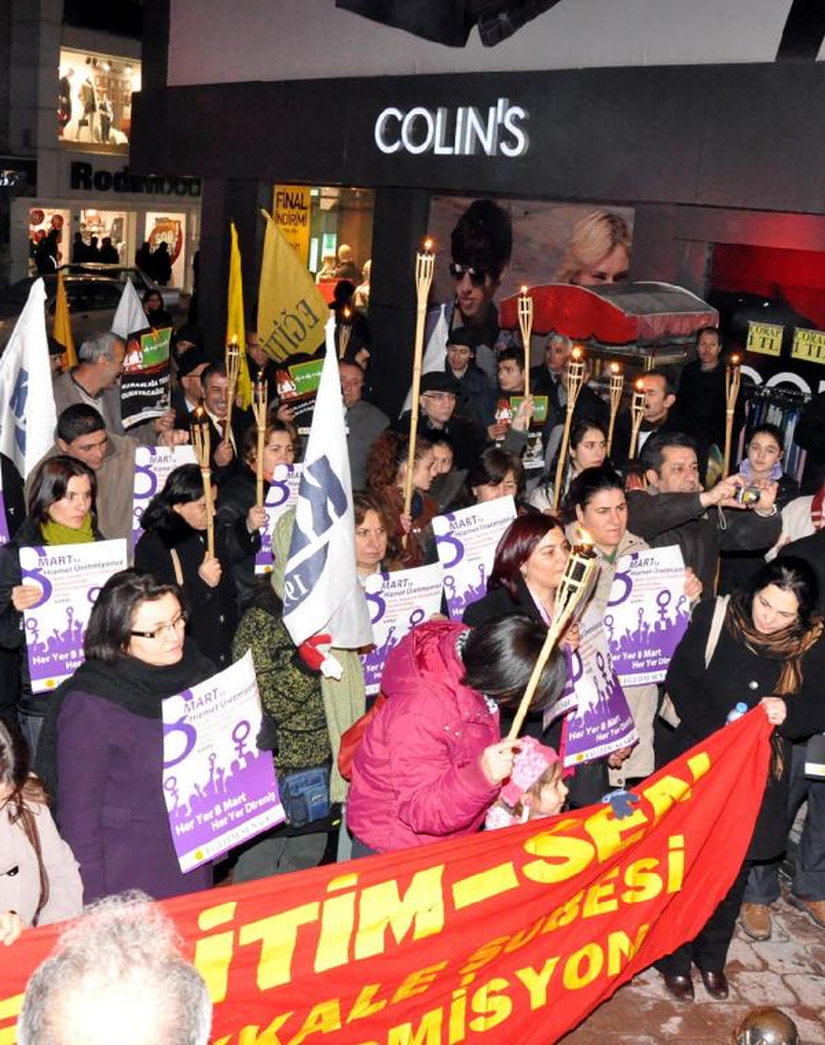 Kadına Yönelik Şiddette Meşaleli Tepki