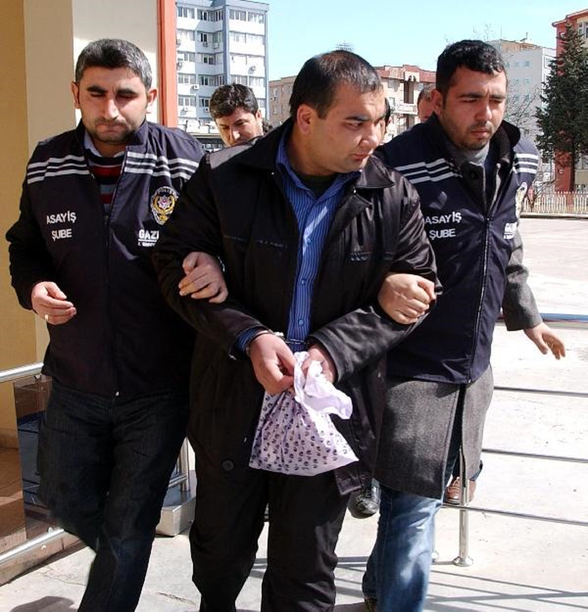 Öldürdüğü Kızı Telefonla Arayan Annesine \'Donmak Üzere Gidin Kurtarın\' Demiş