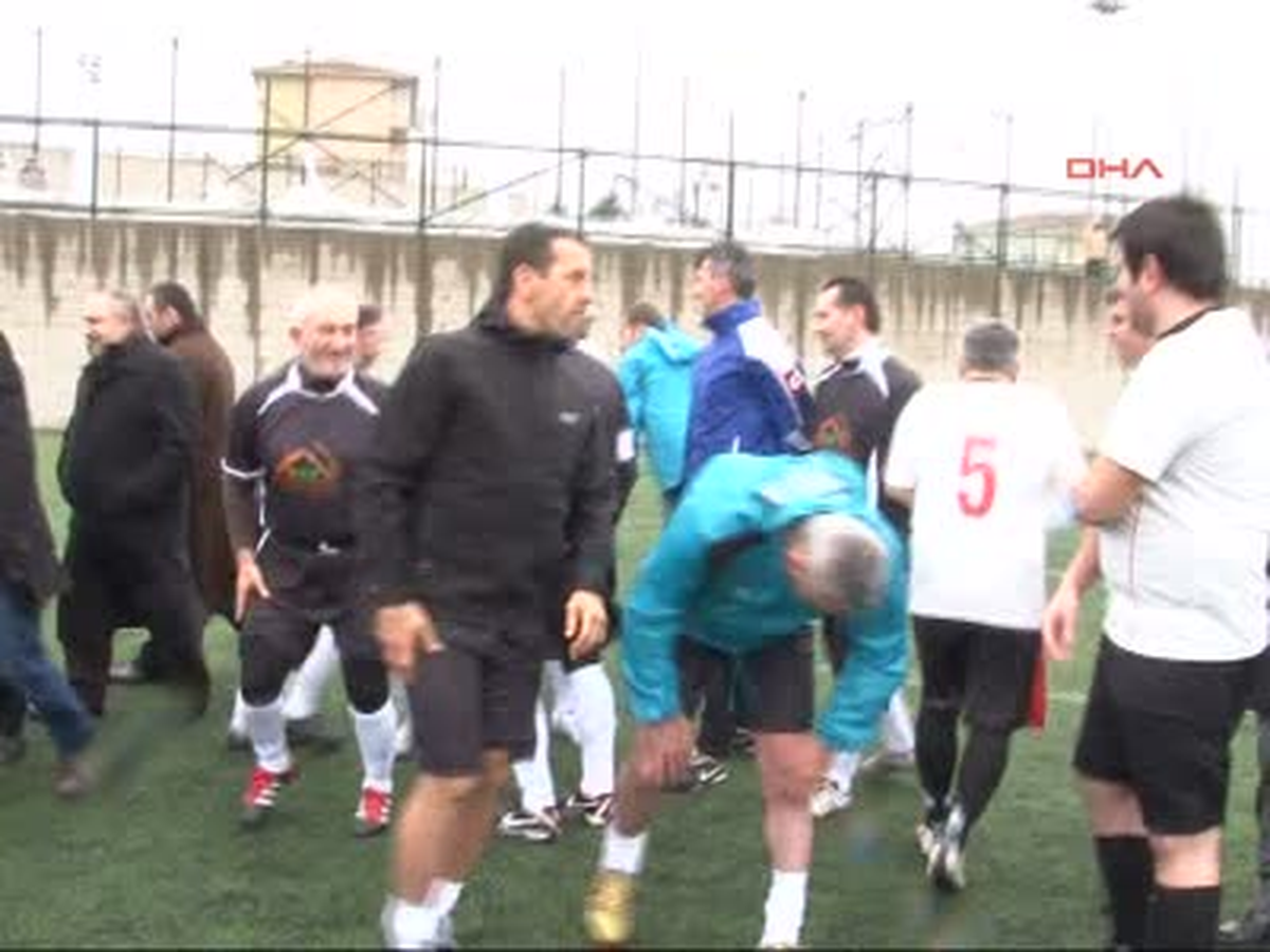 Şöhretler Karması, Basın Karması ile Karşılaştı