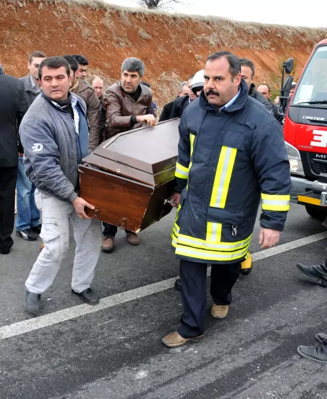 Uşak'ta Trafik Kazası Bir Ölü - Son Dakika