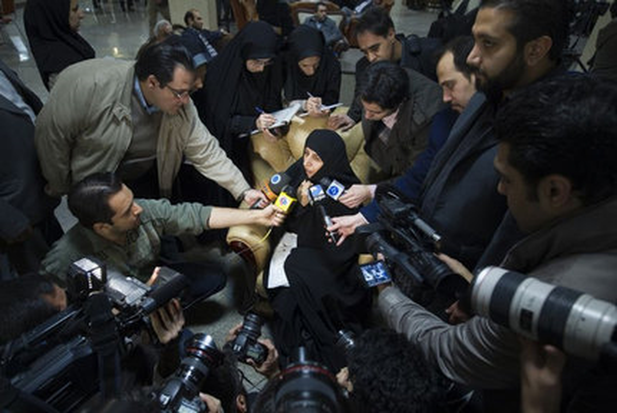 Ahmedinejad\'ın Kız Kardeşi: Seçimlere Hile Karıştı