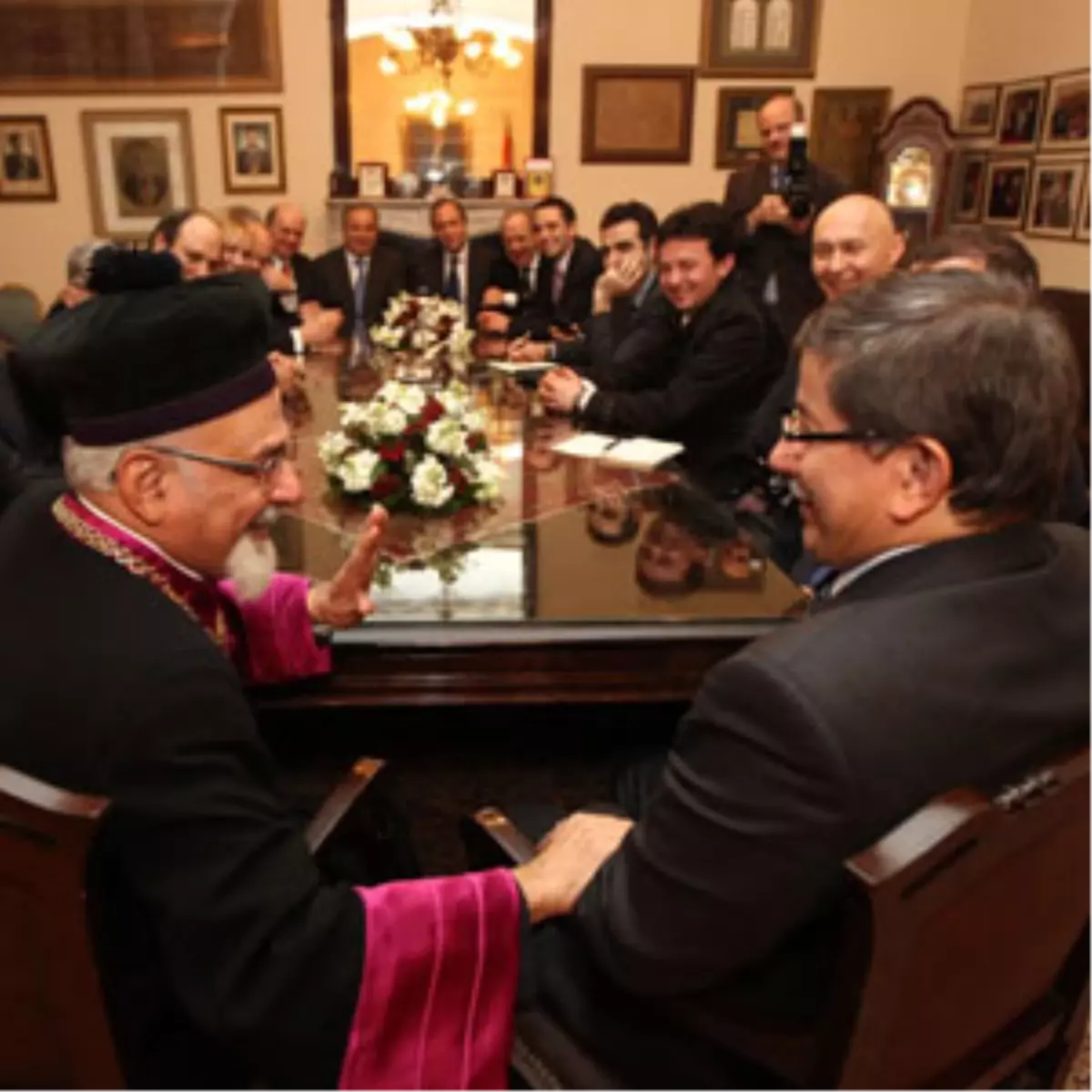 Davutoğlu\'ndan Dini Liderlere Ziyaret