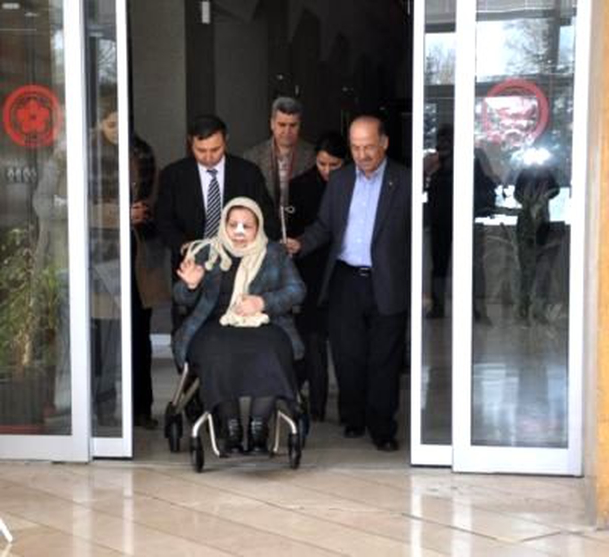 Kaza Geçiren Vali Kolat\'ın Eşi Taburcu Oldu