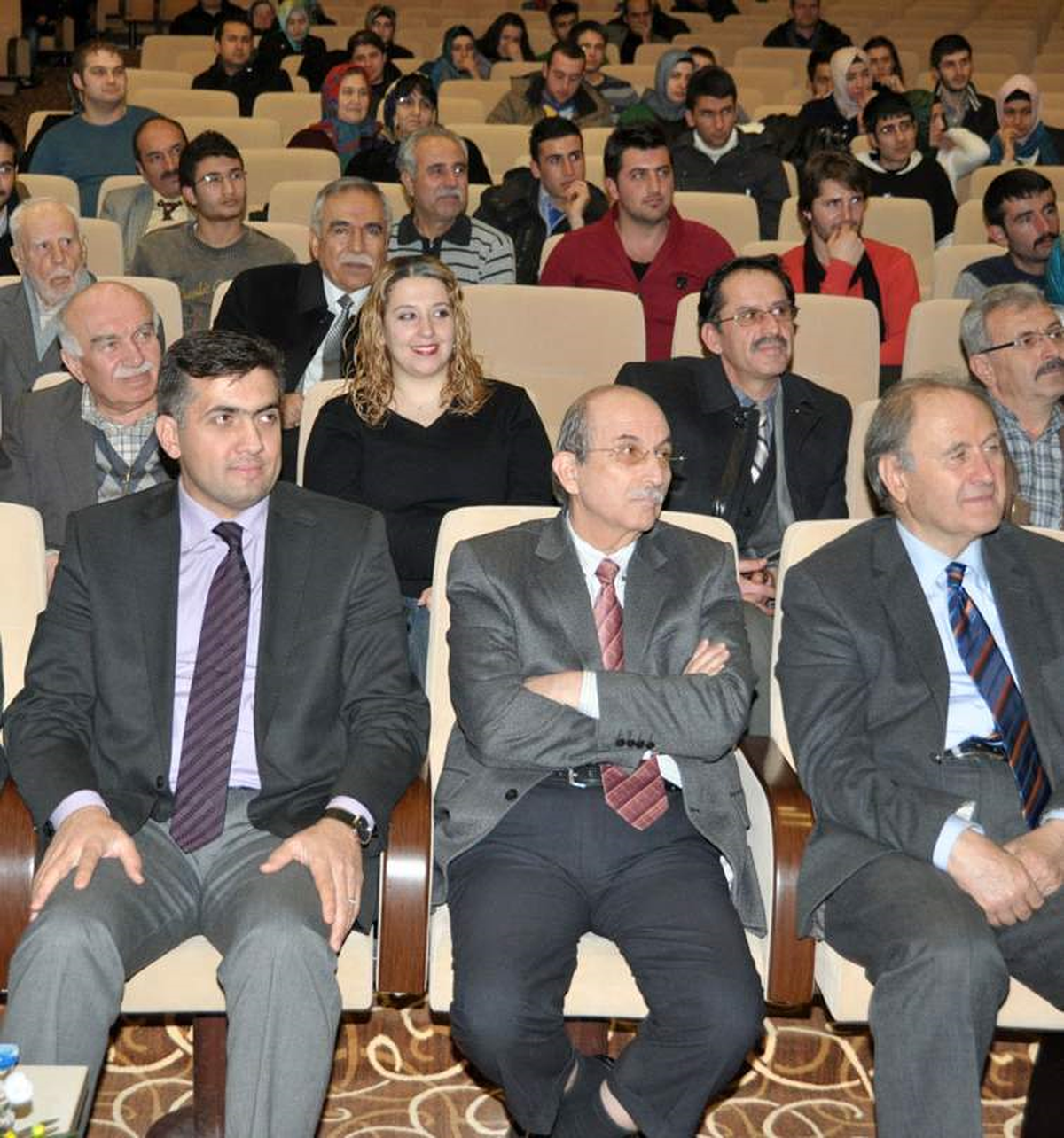 Meram\'da Türkçe Konferansı