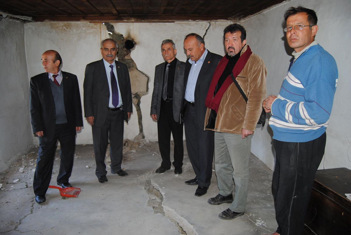 Milletvekili Nurettin Demir Heyelan Bölgesinde İncelemelerde Bulundu