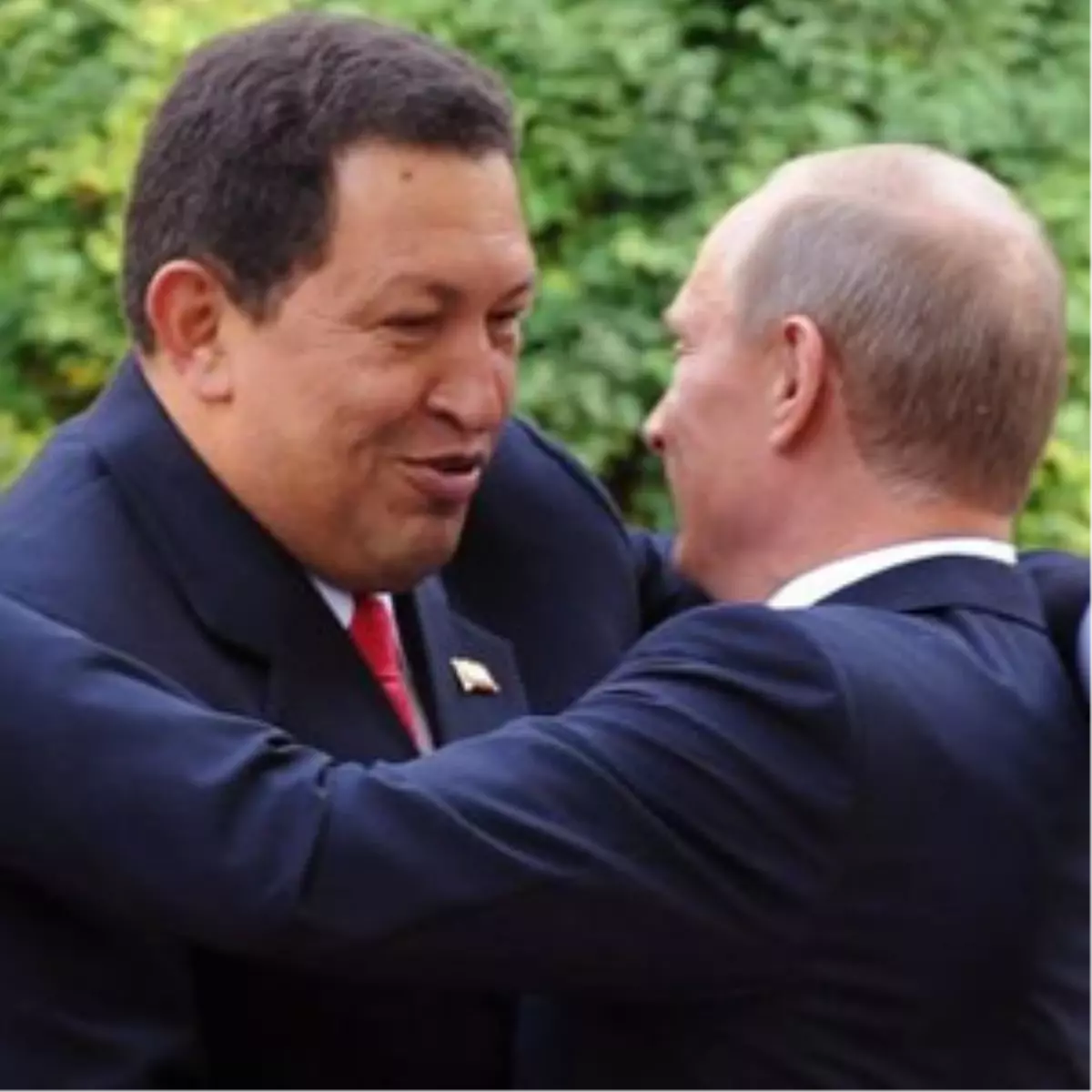 Chavez\'den Putin\'e Kutlama