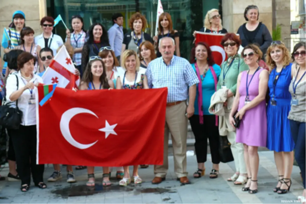 "Dünya Kadınlarının Tuvalinde Kazdağları"