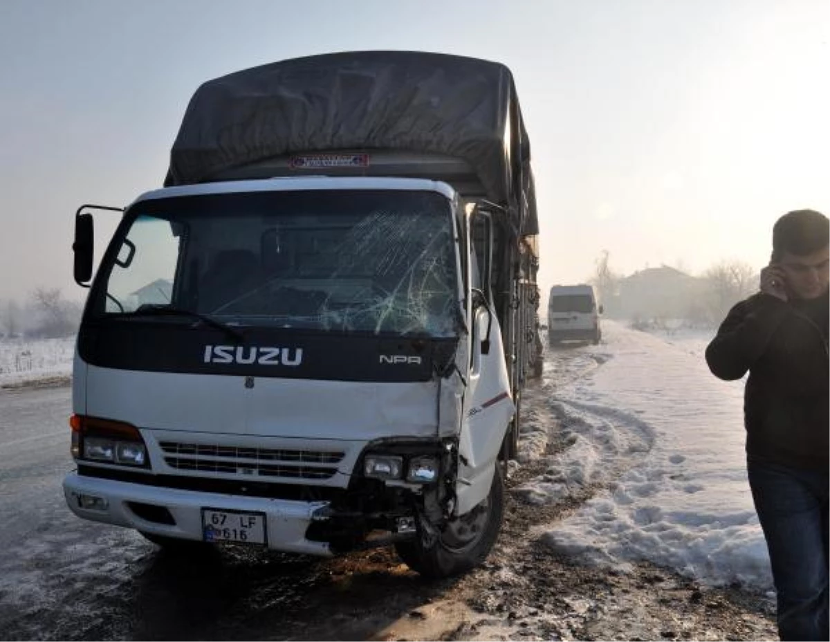 Düzce'de Zincirleme Kaza: 6 Yaralı