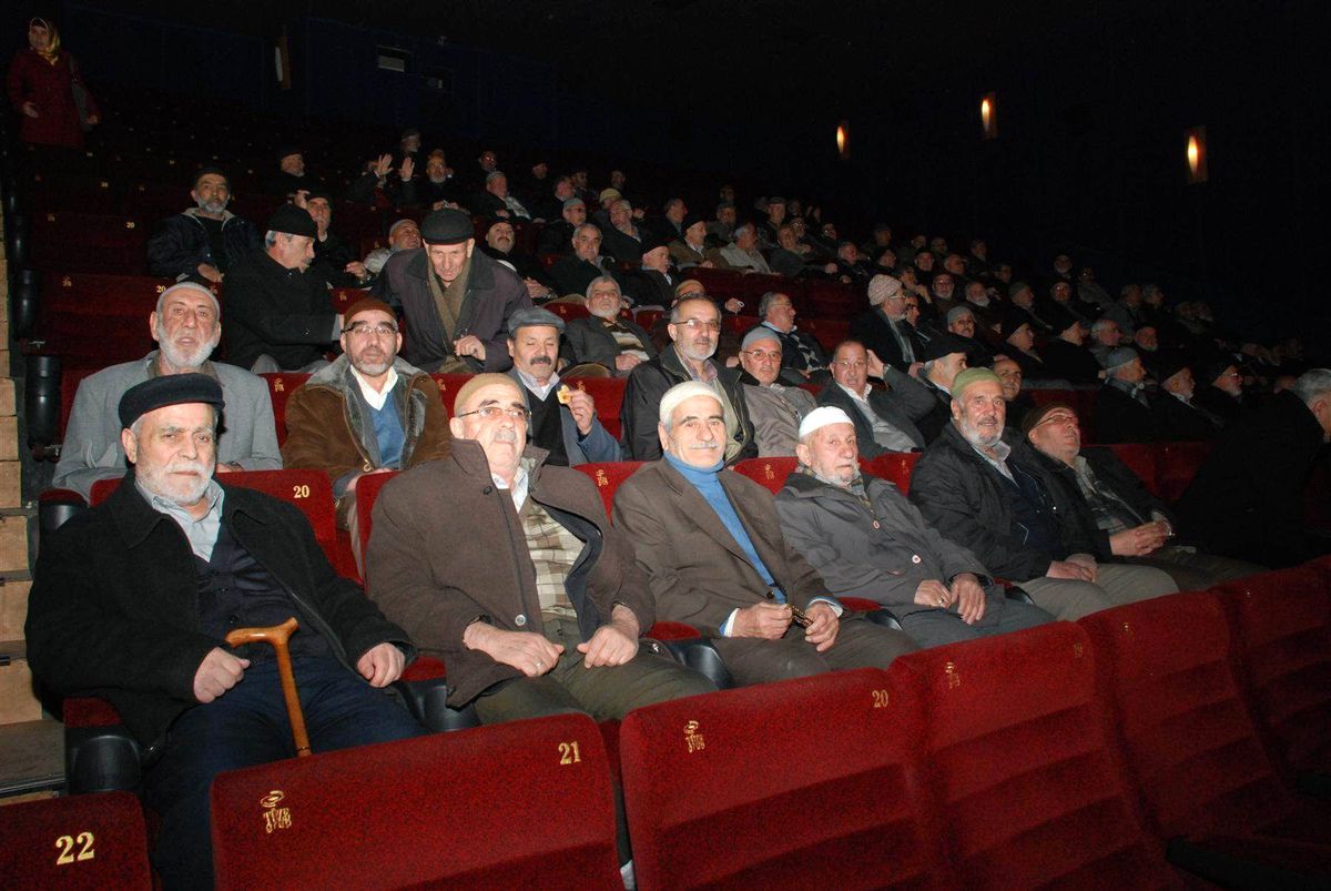 Karatay'da Emekliler 'Fetih 1453'ü İzledi