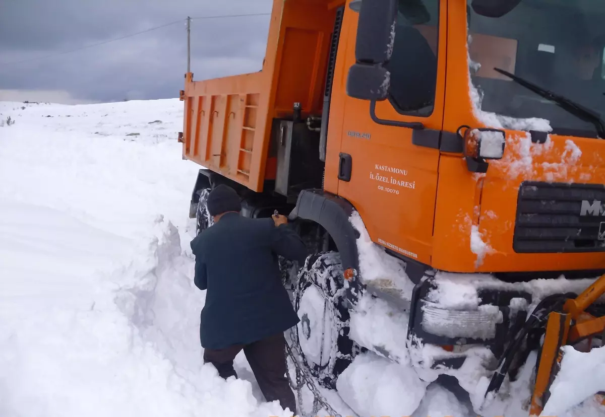 Kaymakam Yılmaz, Yol Açma Çalışmalarını Yerinde İnceledi