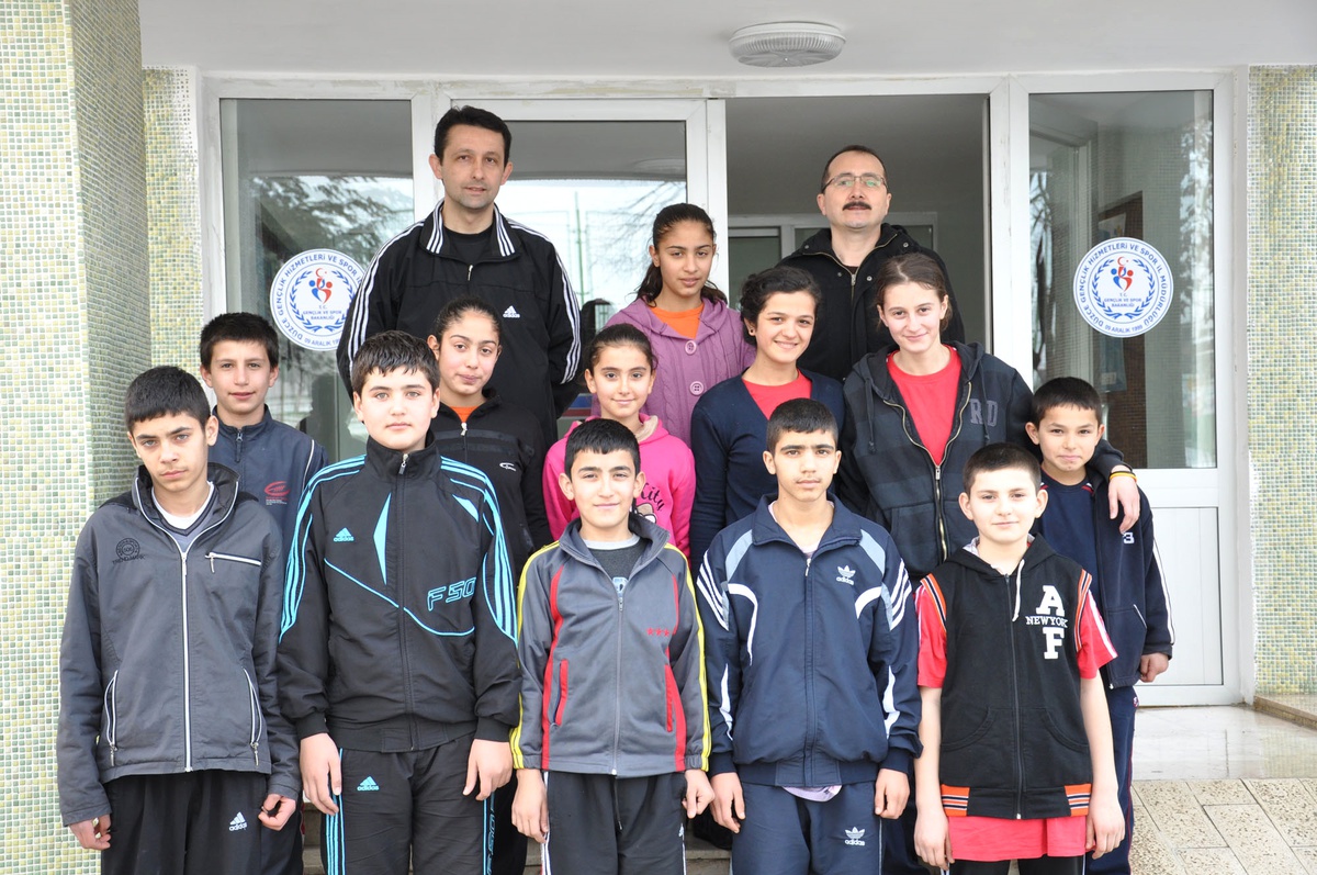 Masa Tenisi Takımı Şampiyonaya Hazırlanıyor
