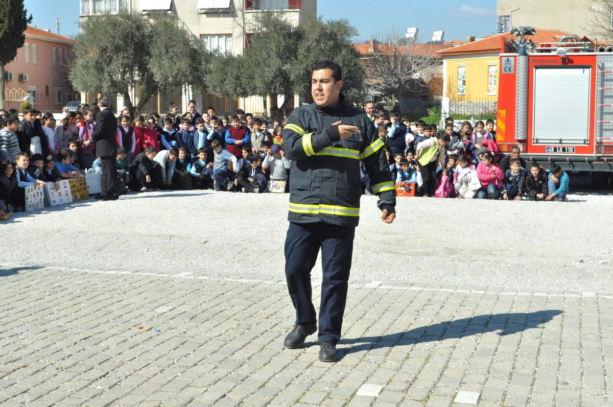 Milas'ta Okullarda Yangın Tatbikatı