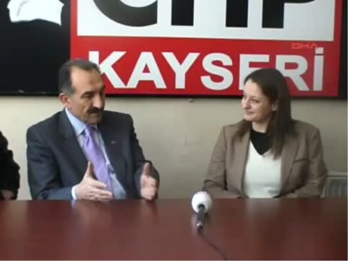 Şafak Pavey de Dayak Yemiş