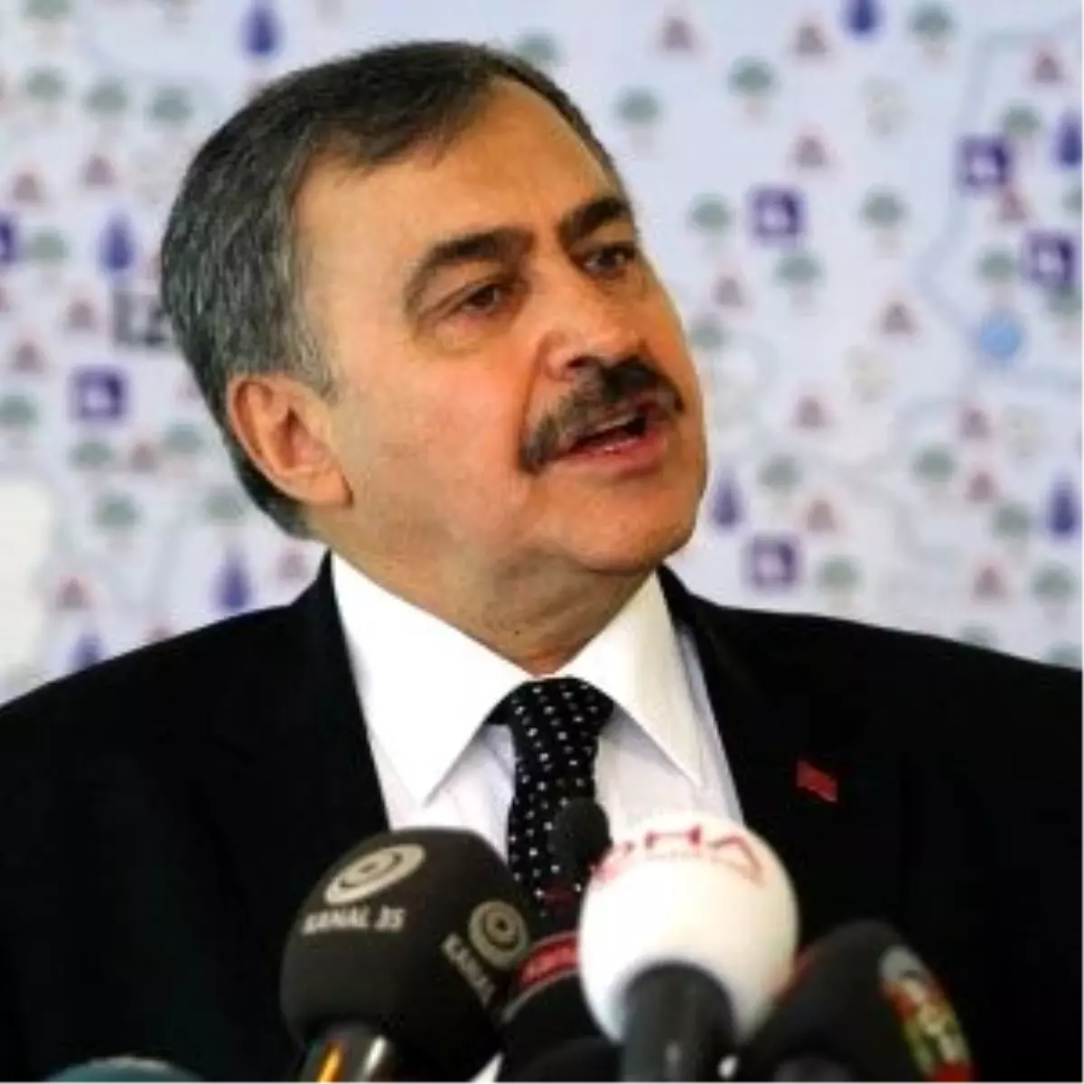 Bakan Eroğlu: "Bizim Problemimiz Suriye Halkıyla Değil, Zalim Yönetimledir"