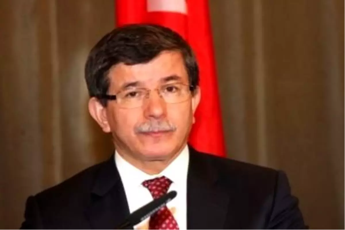 Dışişleri Bakanı Davutoğlu Hollanda\'ya Gidiyor