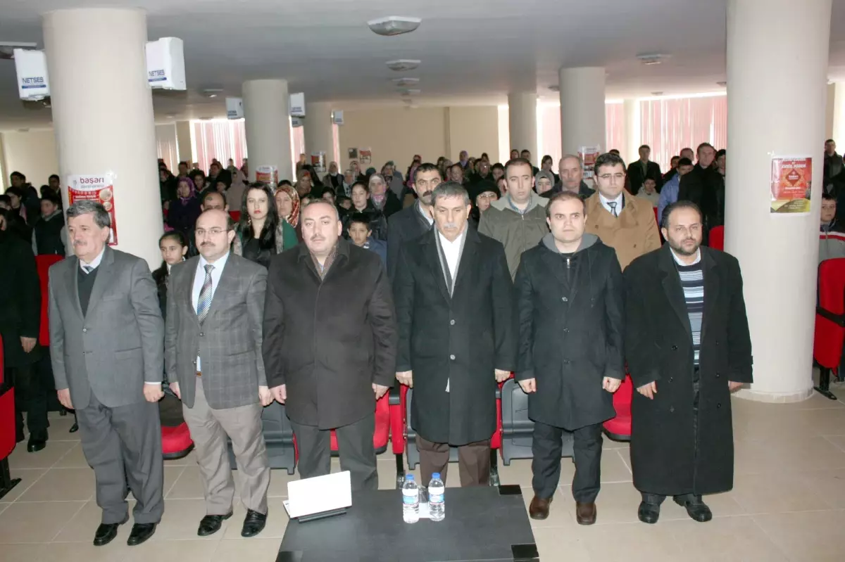 Kangal\'da \'Türkçe\' Konferansı Verildi