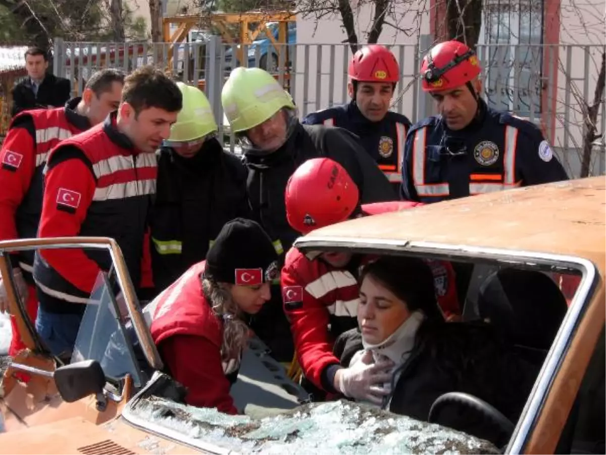 Karabük Sağlık Müdürlüğü\'nde Deprem Tatbikatı