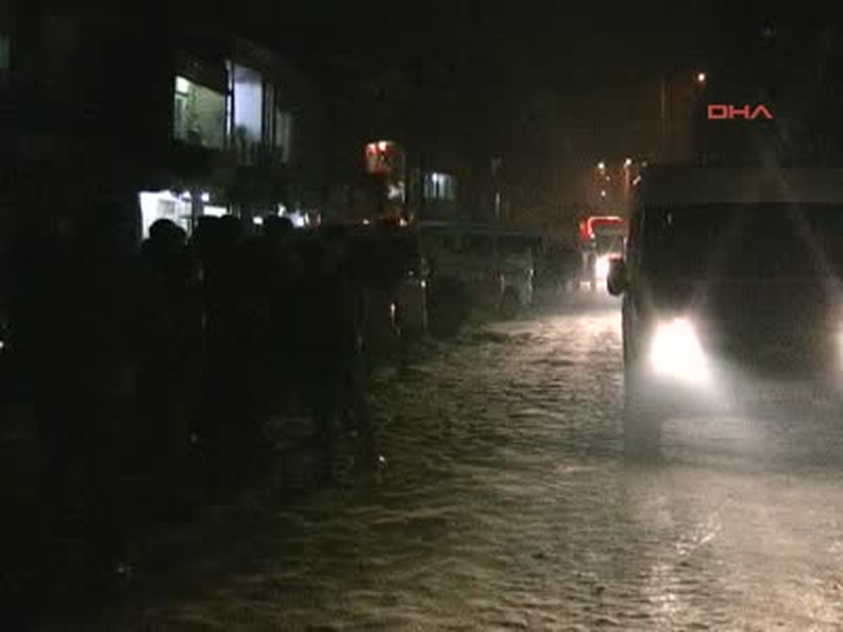 Yüksekova\'da Ses Bombası Patladı