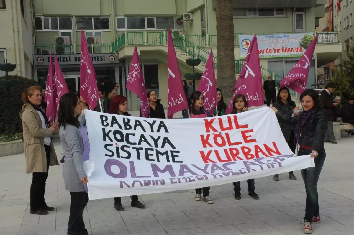 14 Kişiyle Kadına Şiddeti Protesto