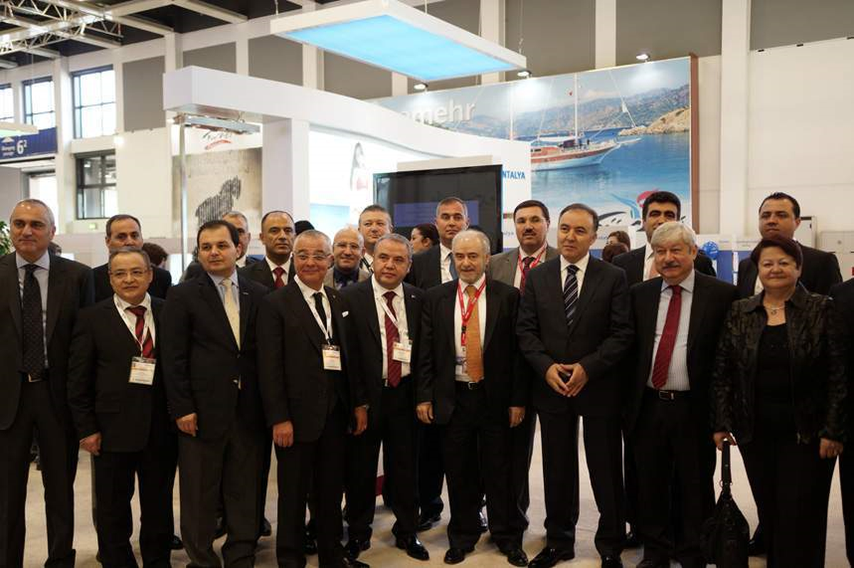 Antalya Valisi Altıparmak ve Büyükşehir Belediye Başkanı Akaydın Berlin\'de...