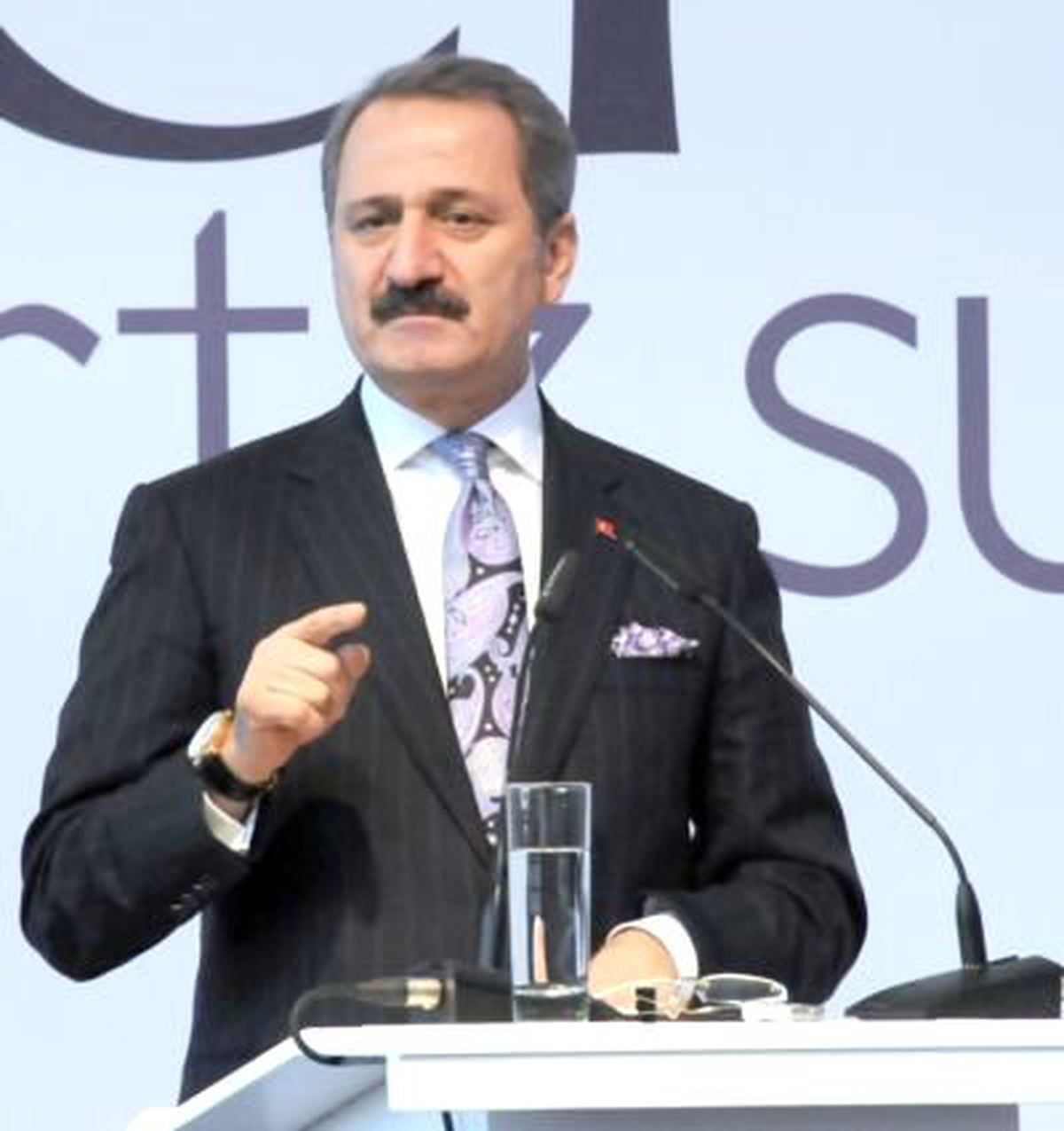 Çağlayan: Yarın Yunanistan'daki Tahvillerin Takasında Son Gün